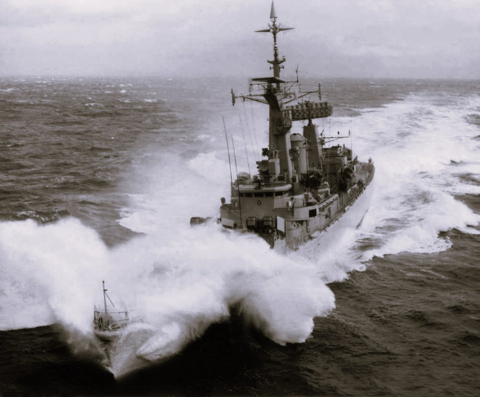 HMS Minerva F45 | Photo Print | Framed Print | Leander Class | Frigate | Royal Navy Hampshire Prints