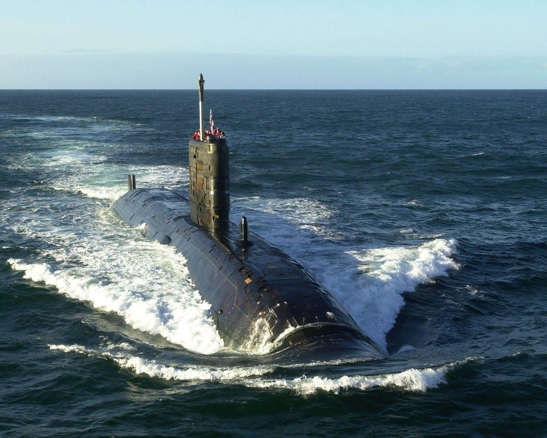 HMS Splendid S106 Submarine | Photo Print | Framed Print | Swiftsure Class | Royal Navy Hampshire Prints
