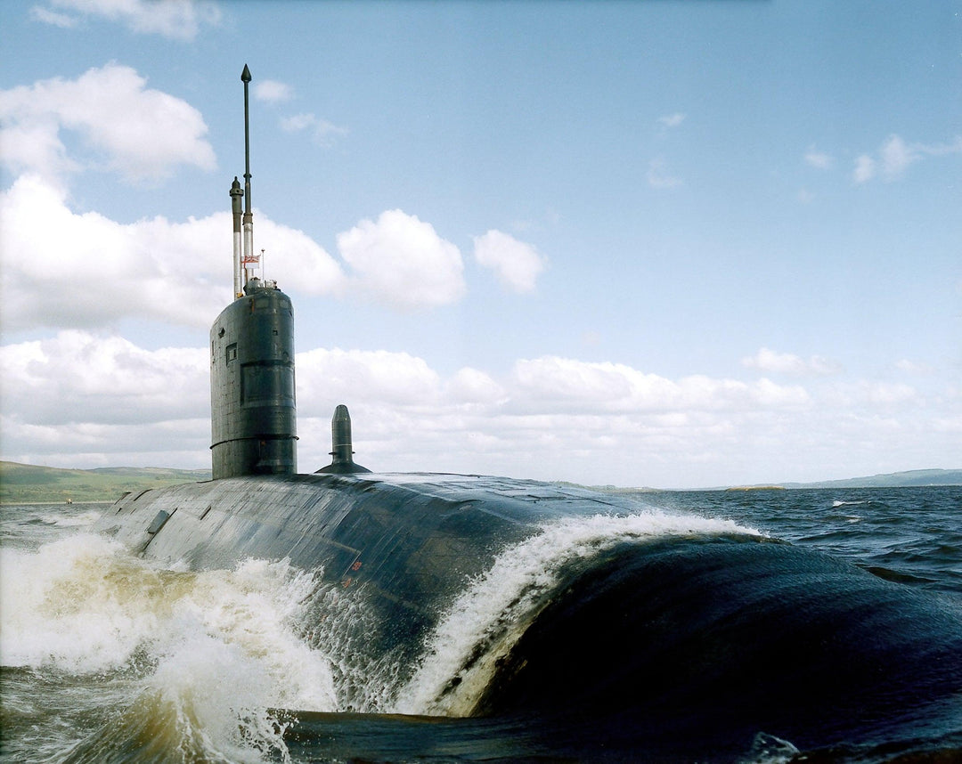 HMS Superb S109 Submarine | Photo Print | Framed Print | Swiftsure Class | Royal Navy Hampshire Prints