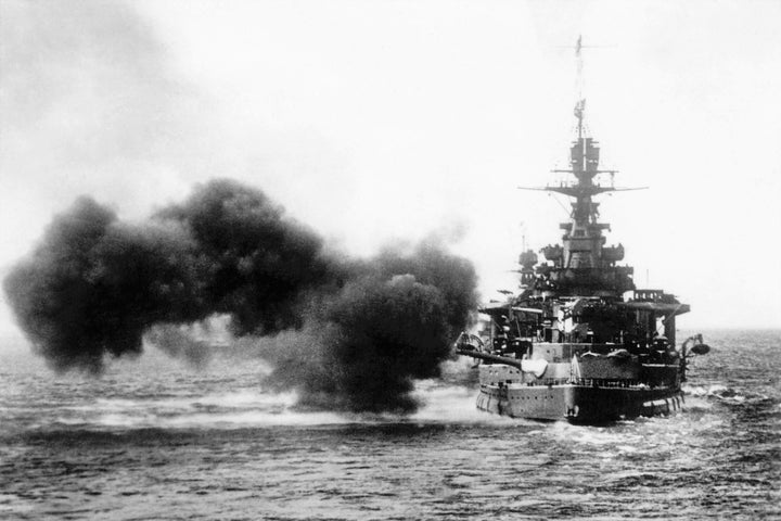 HMS Renown (1916) | Photo Print | Framed Print | Renown Class | Battlecruiser | Royal Navy Hampshire Prints