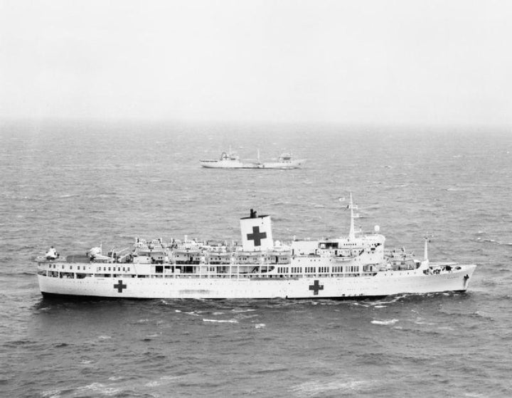 SS Uganda | Photo Print | Framed Print | Poster | Hospital Ship | Royal Navy Hampshire Prints