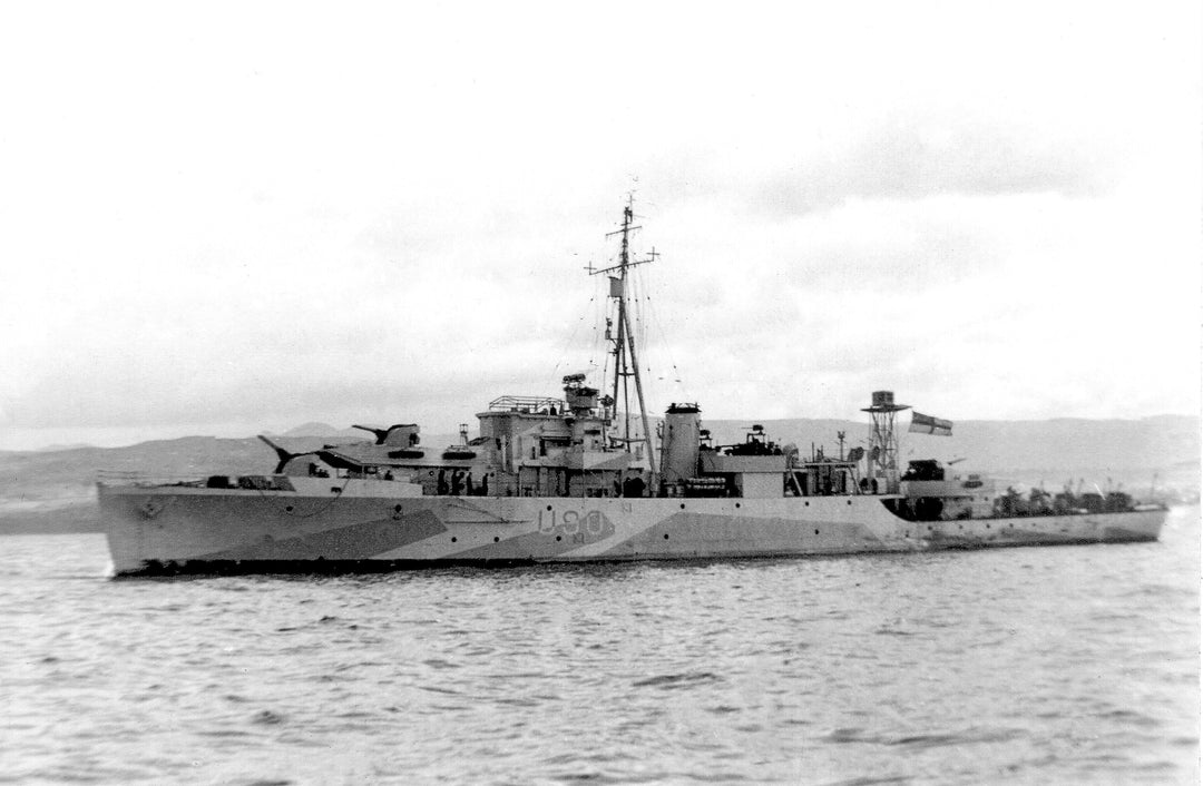 HMS Woodcock U90 Royal Navy Modified Black Swan Class sloop Photo Print or Framed Print - Hampshire Prints
