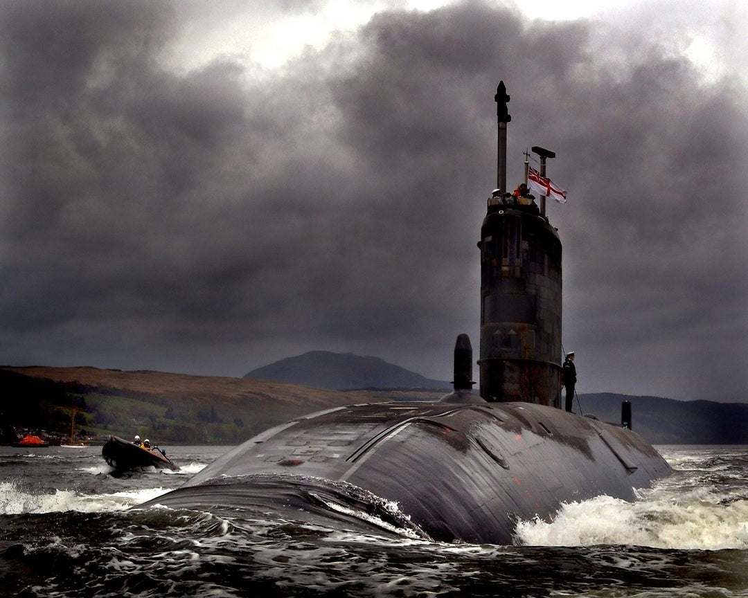 HMS Trenchant S91 Royal Navy Trafalgar class Submarine Photo Print or Framed Print - Hampshire Prints