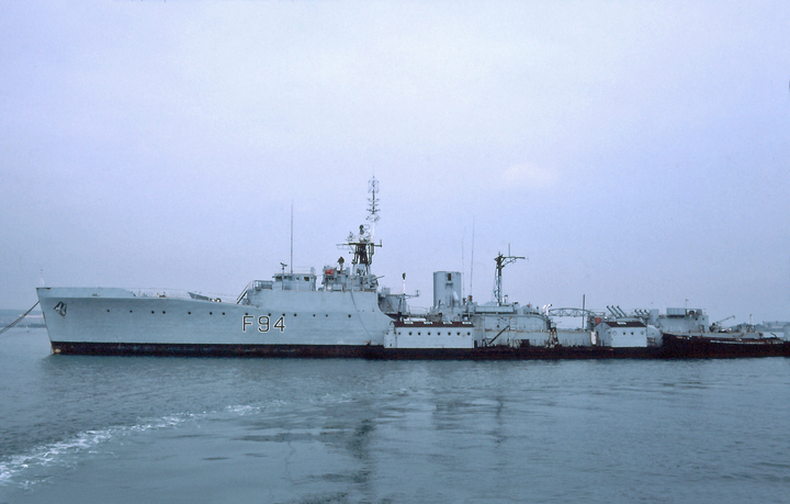HMS Palliser F94 | Photo Print | Framed Print | Blackwood Class | Frigate | Royal Navy Hampshire Prints