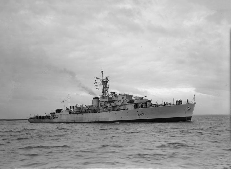 HMS Enard Bay K435 Royal Navy Bay Class Frigate Photo Print or Framed Print - Hampshire Prints