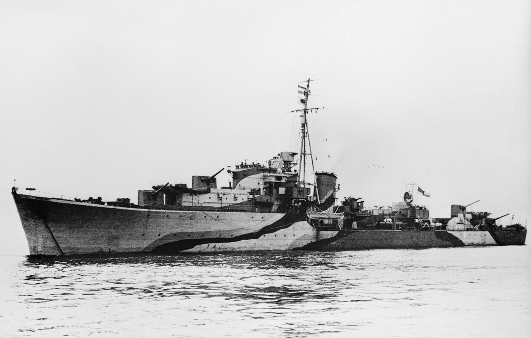 HMS Queenborough G70 | Photo Print | Framed Print | Q Class | Destroyer | Royal Navy Hampshire Prints