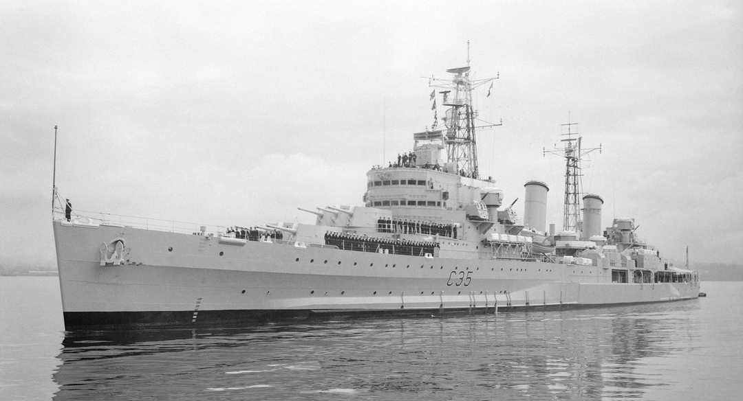 HMS Belfast C35 Royal Navy Town class light cruiser Photo Print or Framed Print - Hampshire Prints