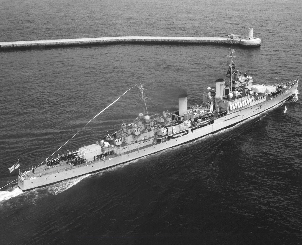 HMS Bermuda (52) Royal Navy Fiji class light cruiser Photo Print or Framed Photo Print - Hampshire Prints