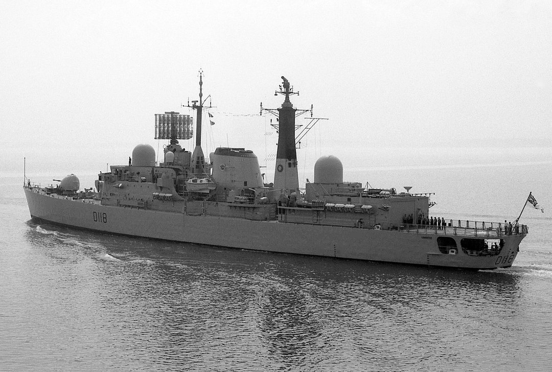 HMS Coventry D118 | Photo Print | Framed Print | Poster | Type 42 | Destroyer | Royal Navy Hampshire Prints