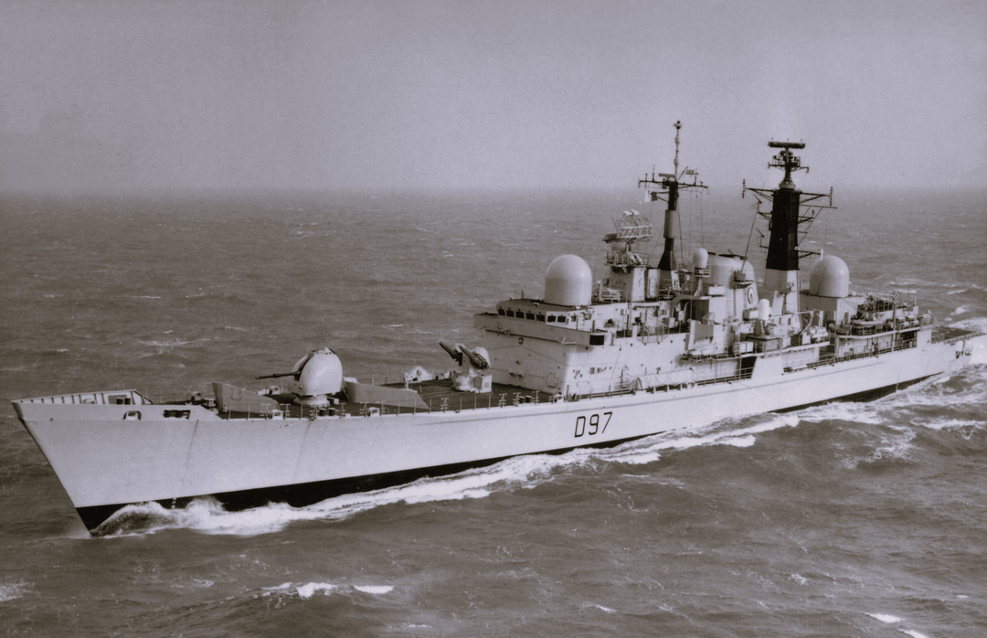 HMS Edinburgh D97 | Photo Print | Framed Print | Poster | Type 42 | Destroyer | Royal Navy Hampshire Prints