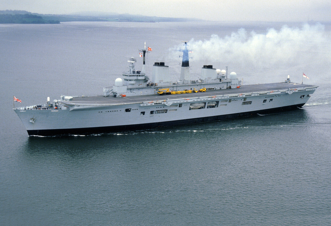 HMS Invincible R05 | Photo Print | Framed Print | Invincible Class | Aircraft Carrier | Royal Navy Hampshire Prints