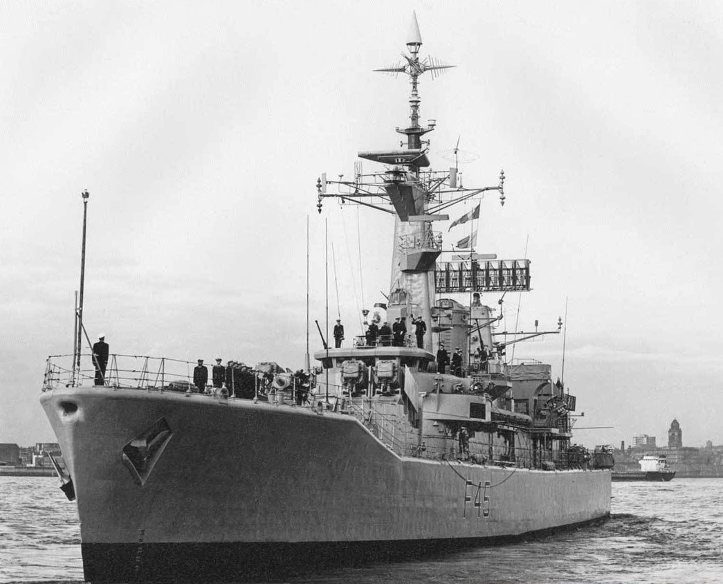 HMS Minerva F45 | Photo Print | Framed Print | Leander Class | Frigate | Royal Navy Hampshire Prints