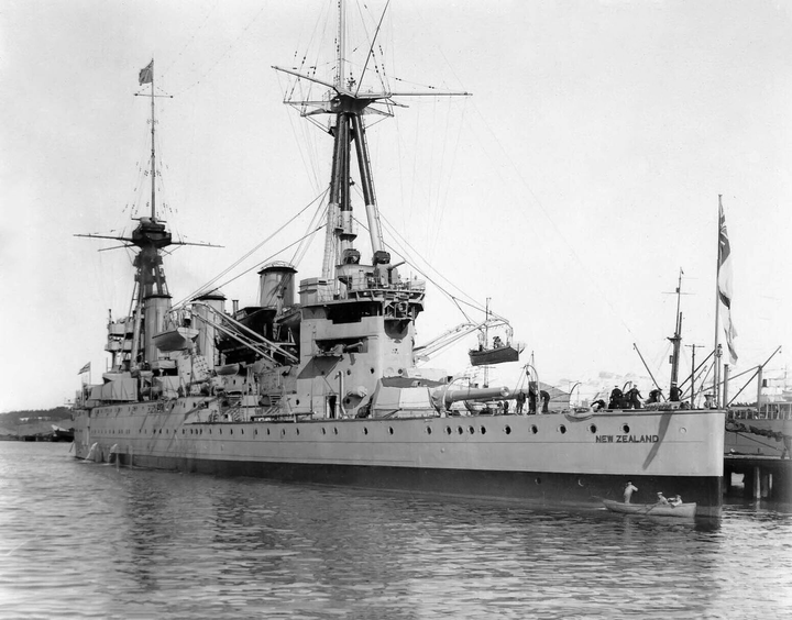 HMS New Zealand (1911) | Photo Print | Framed Print | Indefatigable Class | Cruiser | Royal Navy Hampshire Prints