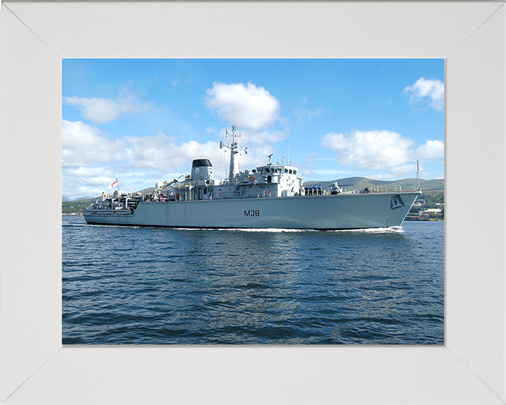 HMS Atherstone M38 Royal Navy Hunt class mine countermeasures vessel Photo Print or Framed Print - Hampshire Prints