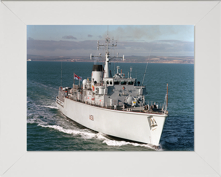 HMS Atherstone M38 Royal Navy Hunt class mine countermeasures vessel Photo Print or Framed Print - Hampshire Prints