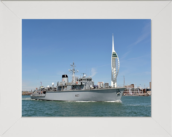 HMS Chiddingfold M37 | Photo Print | Framed Print | Hunt Class | Minehunter | Royal Navy Hampshire Prints