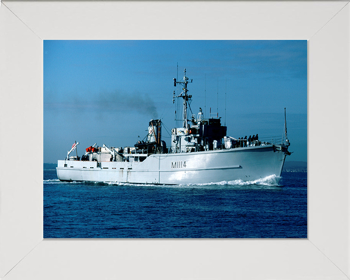 HMS Brinton M1114 Royal Navy Ton Class Minesweeper Photo Print or Framed Print - Hampshire Prints