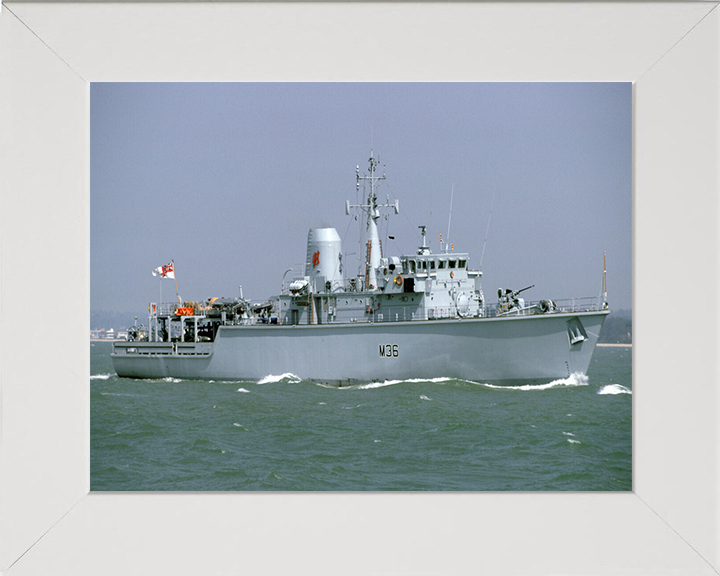 HMS Bicester M36 | Photo Print | Framed Print | Hunt Class | Mine Warfare Vessel | Royal Navy Hampshire Prints