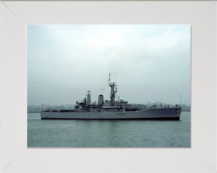 HMS Dido F104 | Photo Print | Framed Print | Leander Class | Frigate | Royal Navy Hampshire Prints