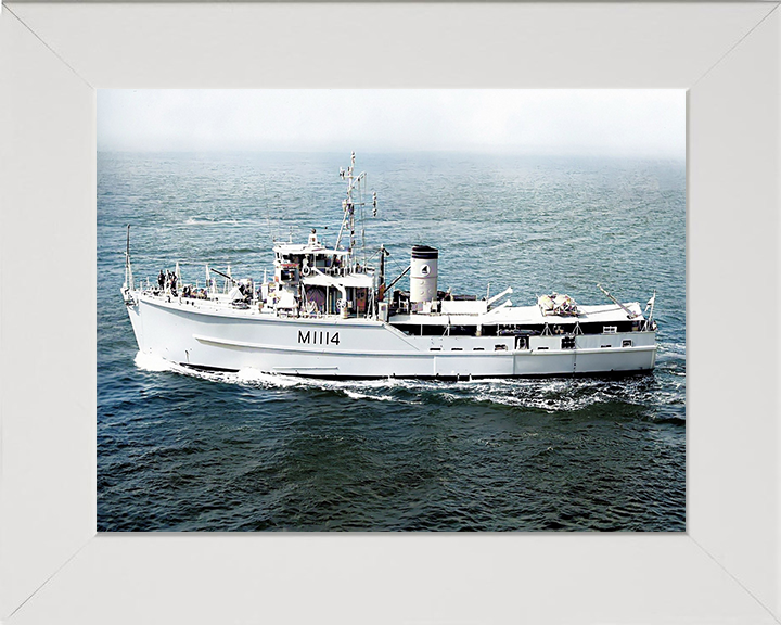 HMS Brinton M1114 Royal Navy Ton Class Minesweeper Photo Print or Framed Print - Hampshire Prints