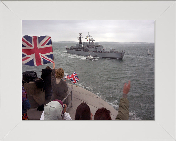 HMS Cardiff D108 Royal Navy Type 42 destroyer Photo Print or Framed Print - Hampshire Prints