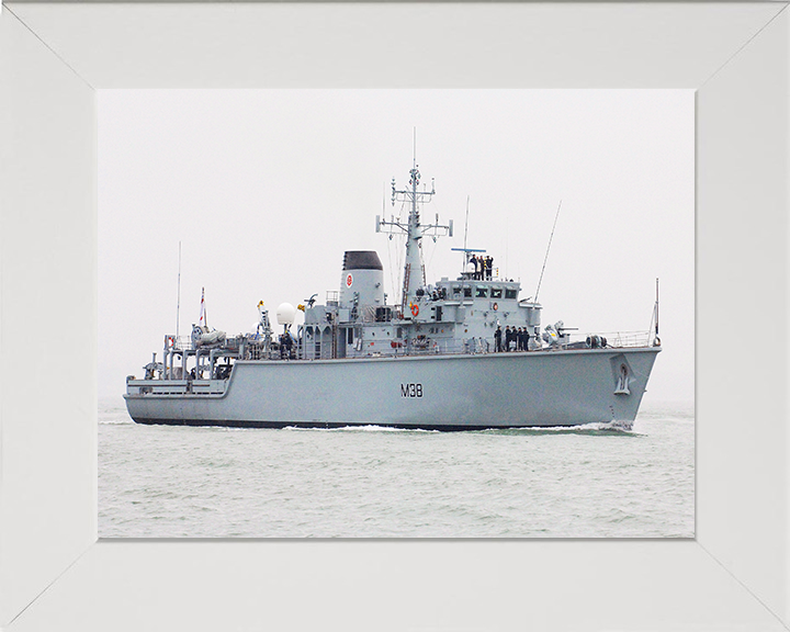 HMS Atherstone M38 Royal Navy Hunt class mine countermeasures vessel Photo Print or Framed Print - Hampshire Prints