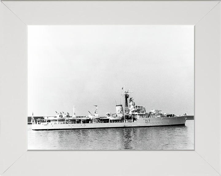 HMS Alamein (D17) Photo Print - Starboard View - Royal Navy Battle Class Destroyer Hampshire Prints 10 x 8 White Frame No