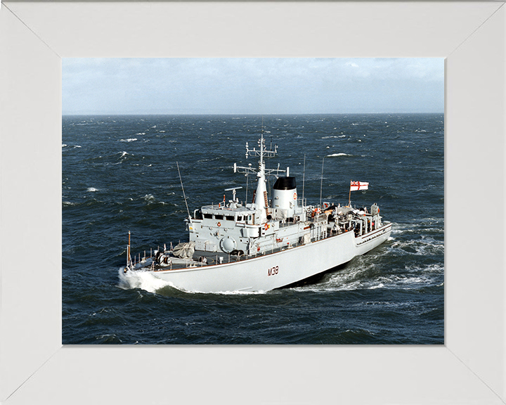 HMS Atherstone M38 Royal Navy Hunt class mine countermeasures vessel Photo Print or Framed Print - Hampshire Prints