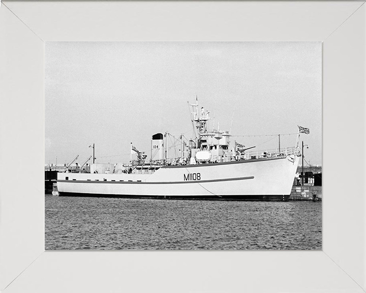 HMS Bevington M1108 Royal Navy Ton Class Minesweeper Photo Print or Framed Print - Hampshire Prints