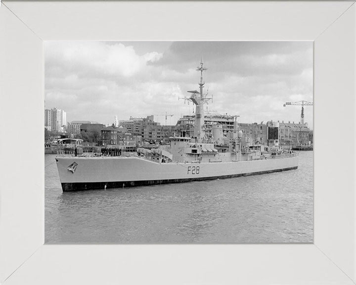 HMS Cleopatra F28 | Photo Print | Framed Print | Leander Class | Frigate | Royal Navy Hampshire Prints