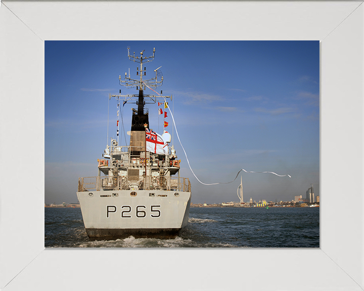 HMS Dumbarton Castle P265 Royal Navy Castle class patrol vessel Photo Print or Framed Print - Hampshire Prints