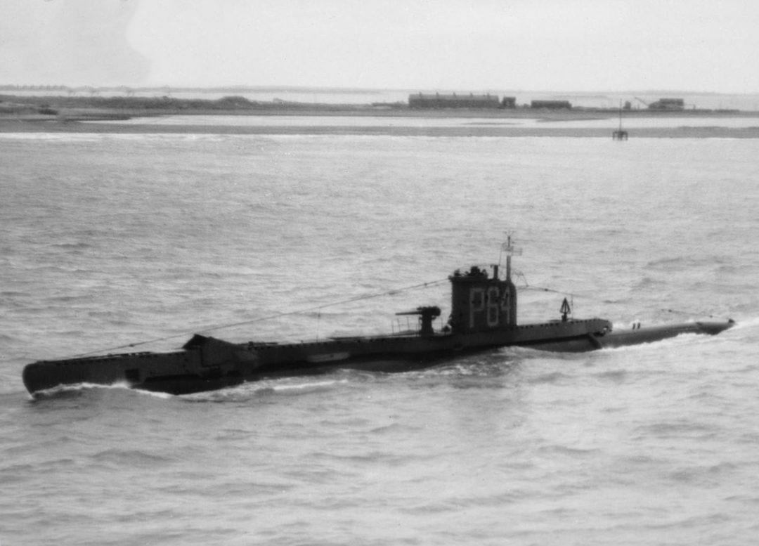 HMS Vandal P64 Royal Navy U class Submarine Photo Print or Framed Print - Hampshire Prints