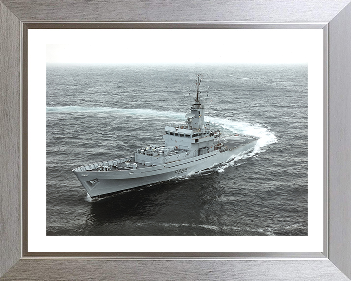 HMS Dumbarton Castle P265 Royal Navy Castle class patrol vessel Photo Print or Framed Print - Hampshire Prints