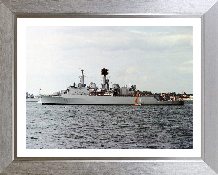 HMS Antrim D18 Royal Navy County class destroyer Photo Print or Framed Print - Hampshire Prints