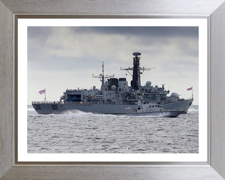 HMS Argyll F231 Royal Navy type 23 Frigate Photo Print or Framed Print - Hampshire Prints