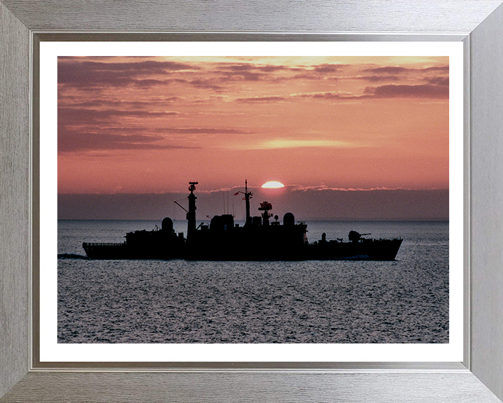 HMS Cardiff D108 Royal Navy Type 42 destroyer Photo Print or Framed Print - Hampshire Prints