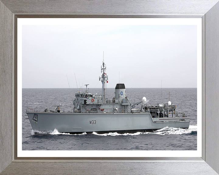 HMS Brocklesby M33 Royal Navy Hunt class Mine Counter Measures Vessel Photo Print or Framed Print - Hampshire Prints