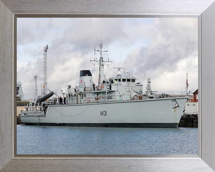 HMS Cattistock M31 | Photo Print | Framed Print | Hunt Class | Minehunter | Royal Navy Hampshire Prints