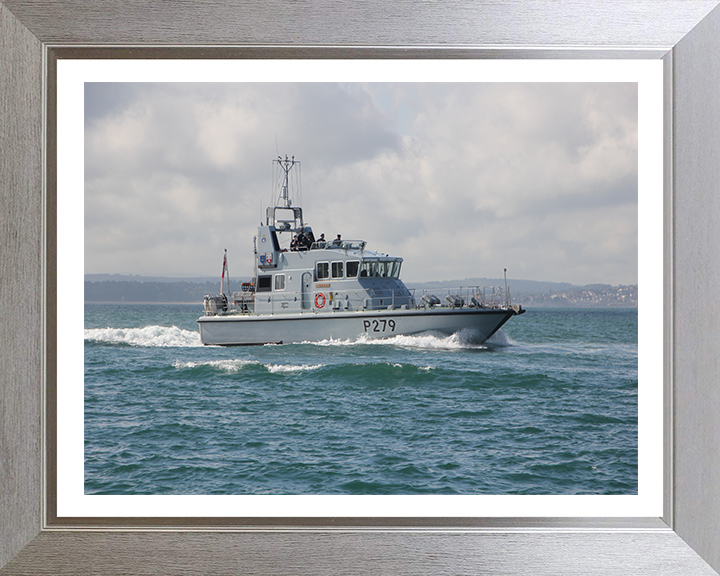 HMS Blazer P279 Royal Navy Archer class P2000 patrol vessel Photo Print or Framed Print - Hampshire Prints