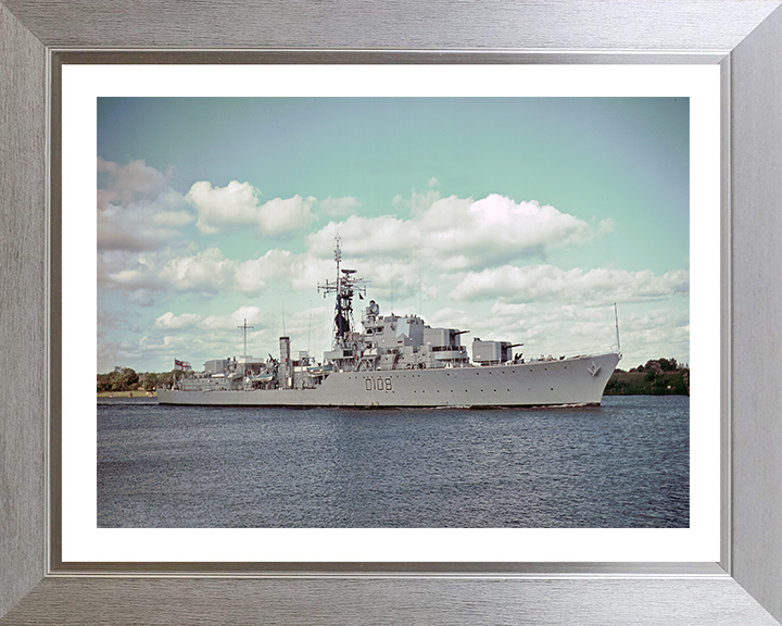 HMS Dainty D108 | Photo Print | Framed Print | Daring Class | Destroyer | Royal Navy Hampshire Prints