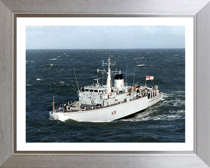 HMS Atherstone M38 Royal Navy Hunt class mine countermeasures vessel Photo Print or Framed Print - Hampshire Prints