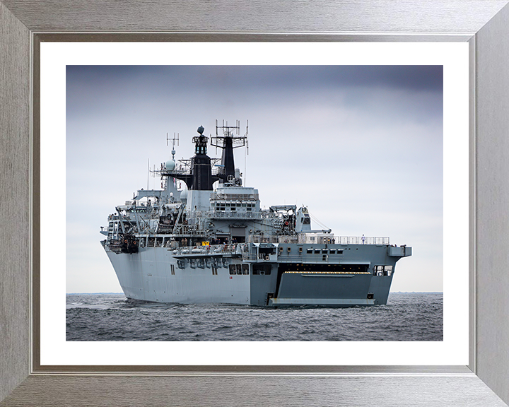 HMS Albion L14 | Photo Print | Framed Print | Albion Class | Amphibious ship | Royal Navy Hampshire Prints