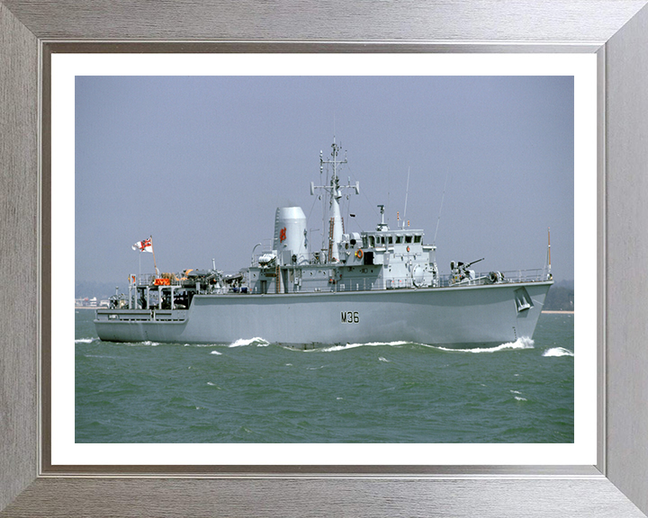 HMS Bicester M36 | Photo Print | Framed Print | Hunt Class | Mine Warfare Vessel | Royal Navy Hampshire Prints