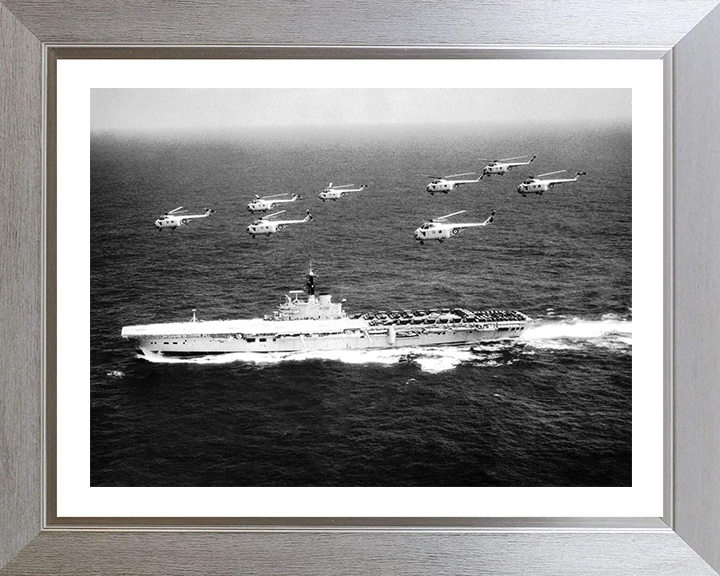HMS Bulwark R08 | Photo Print | Framed Print | Centaur Class | Fleet Carrier | Royal Navy Hampshire Prints