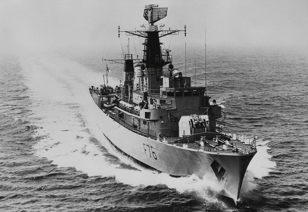 HMS Mermaid F76 | Photo Print | Framed Print | Mermaid Class | Frigate | Royal Navy Hampshire Prints