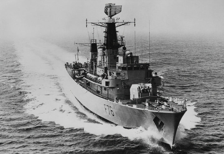 HMS Mermaid F76 | Photo Print | Framed Print | Mermaid Class | Frigate | Royal Navy Hampshire Prints