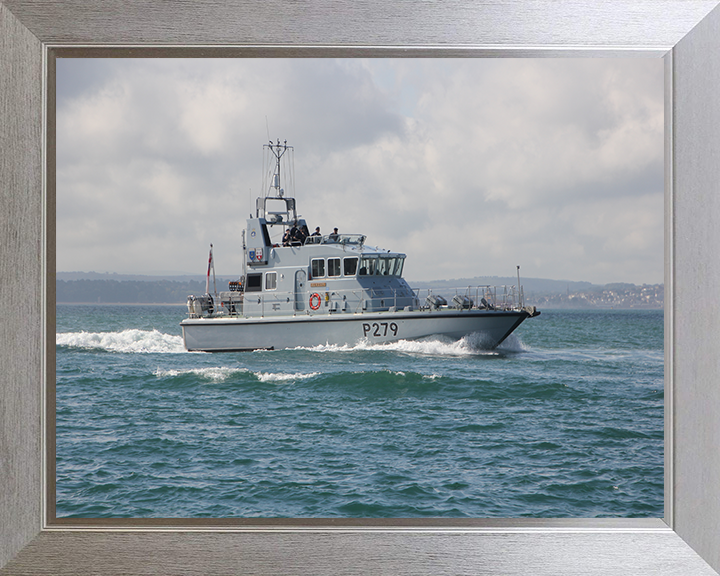 HMS Blazer P279 Royal Navy Archer class P2000 patrol vessel Photo Print or Framed Print - Hampshire Prints