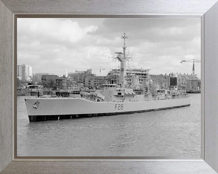 HMS Cleopatra F28 | Photo Print | Framed Print | Leander Class | Frigate | Royal Navy Hampshire Prints