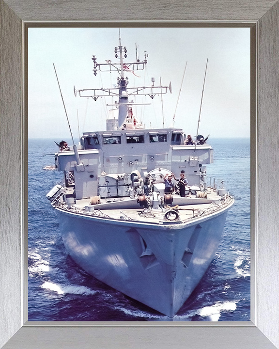 HMS Brecon M29 | Photo Print | Framed Print | Hunt Class | Mine Warfare Vessel | Royal Navy Hampshire Prints