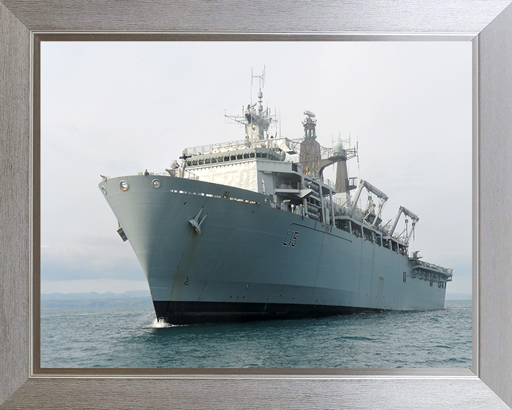 HMS Bulwark L15 Royal Navy Albion class amphibious ship Photo Print or Framed Print - Hampshire Prints